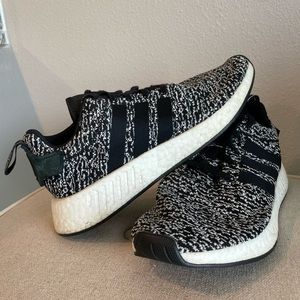 Mens size 9 Adidas Boost